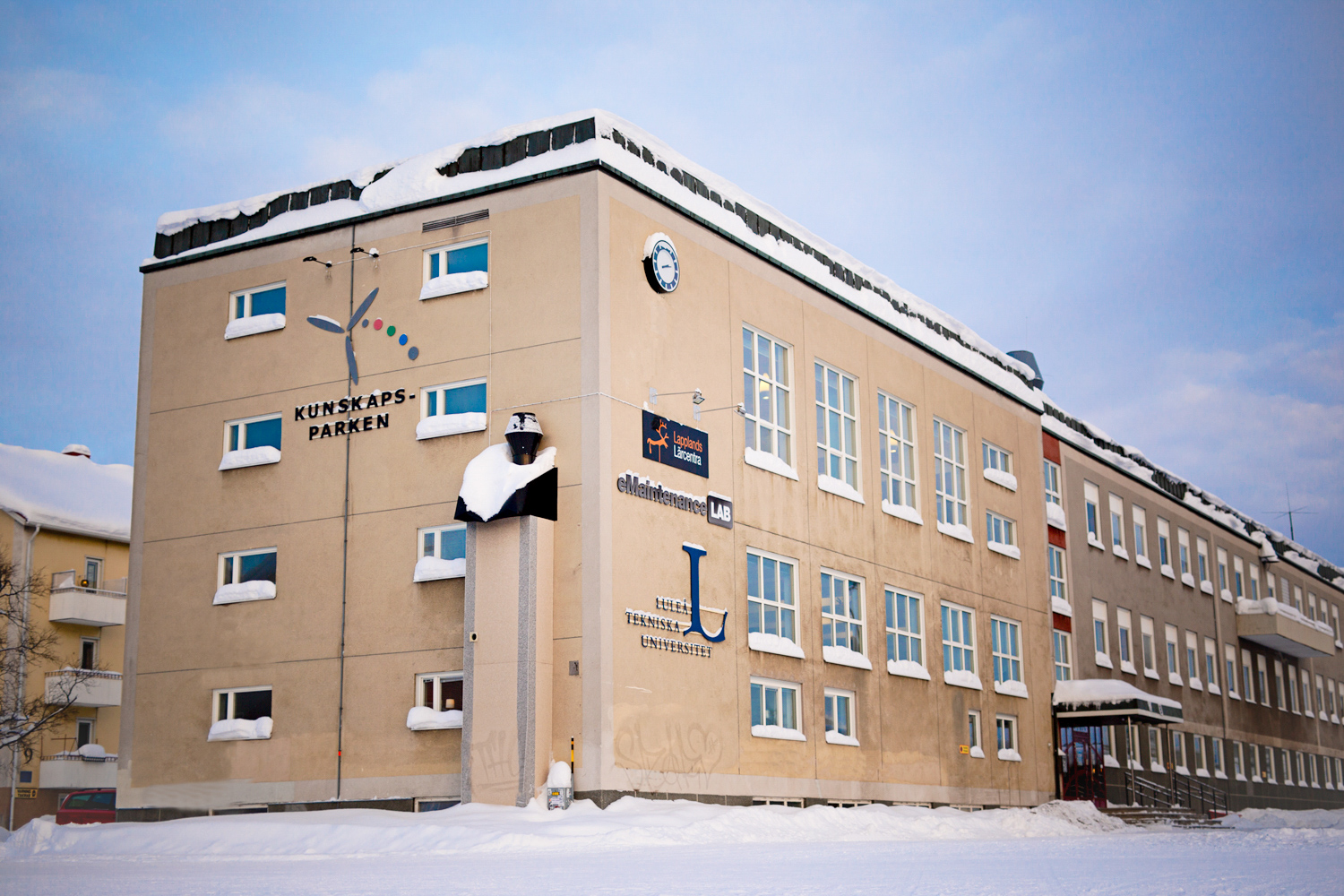 Bild på byggnaden där Kirunas lärcentra ligger