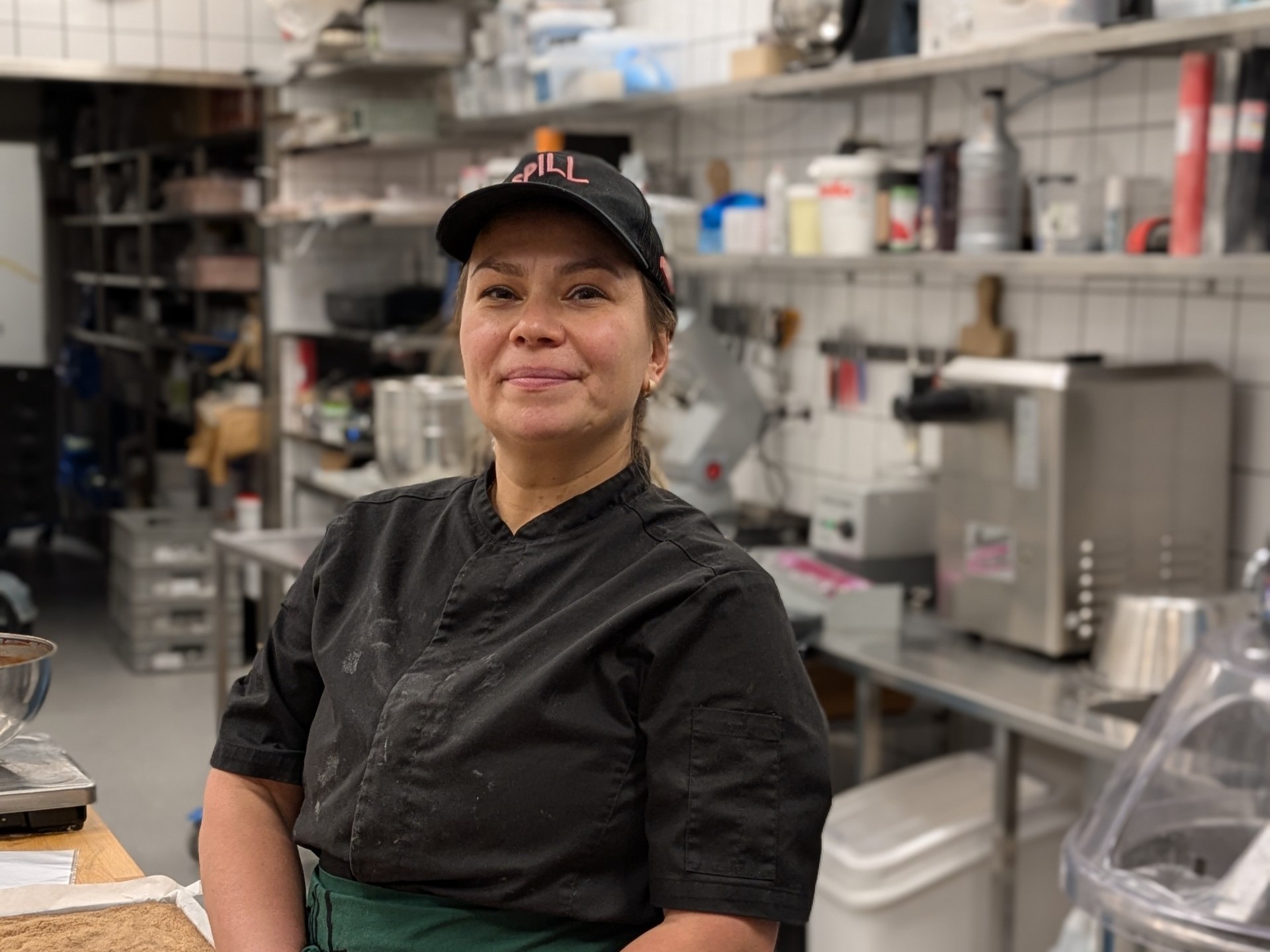 Följ med och träffa Ella   Bagar- och konditorlärling i Kiruna 